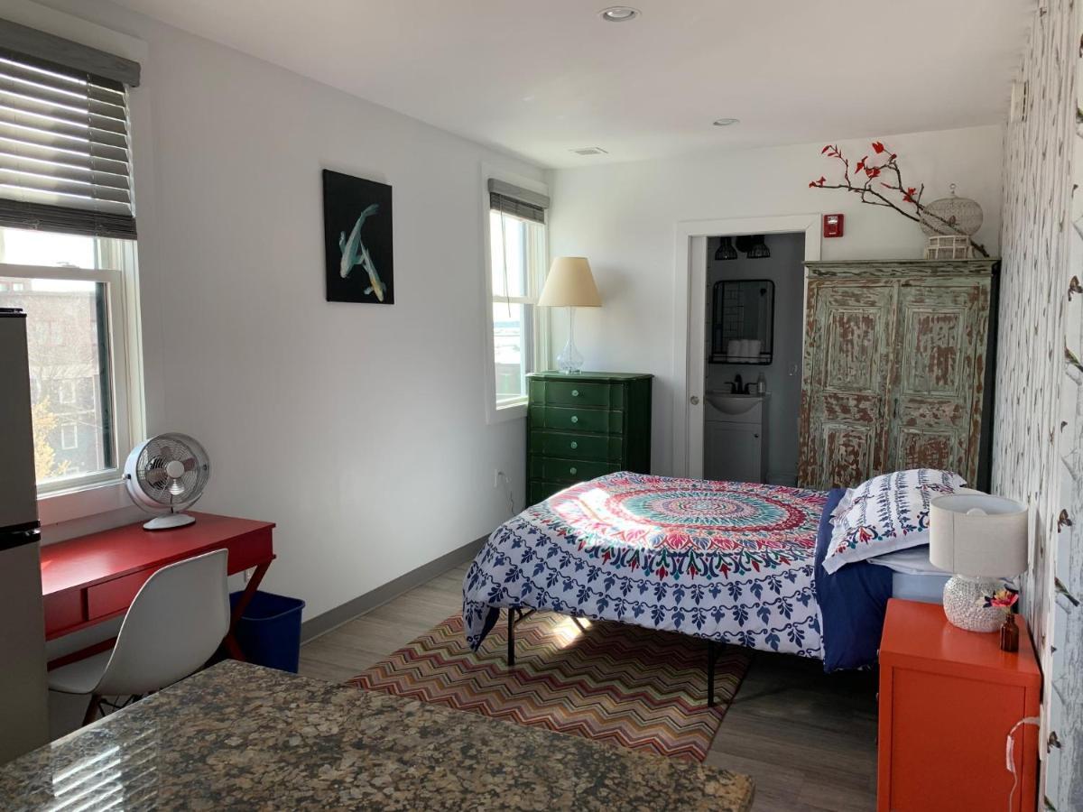 Black Elephant Hostel Портленд Екстер'єр фото