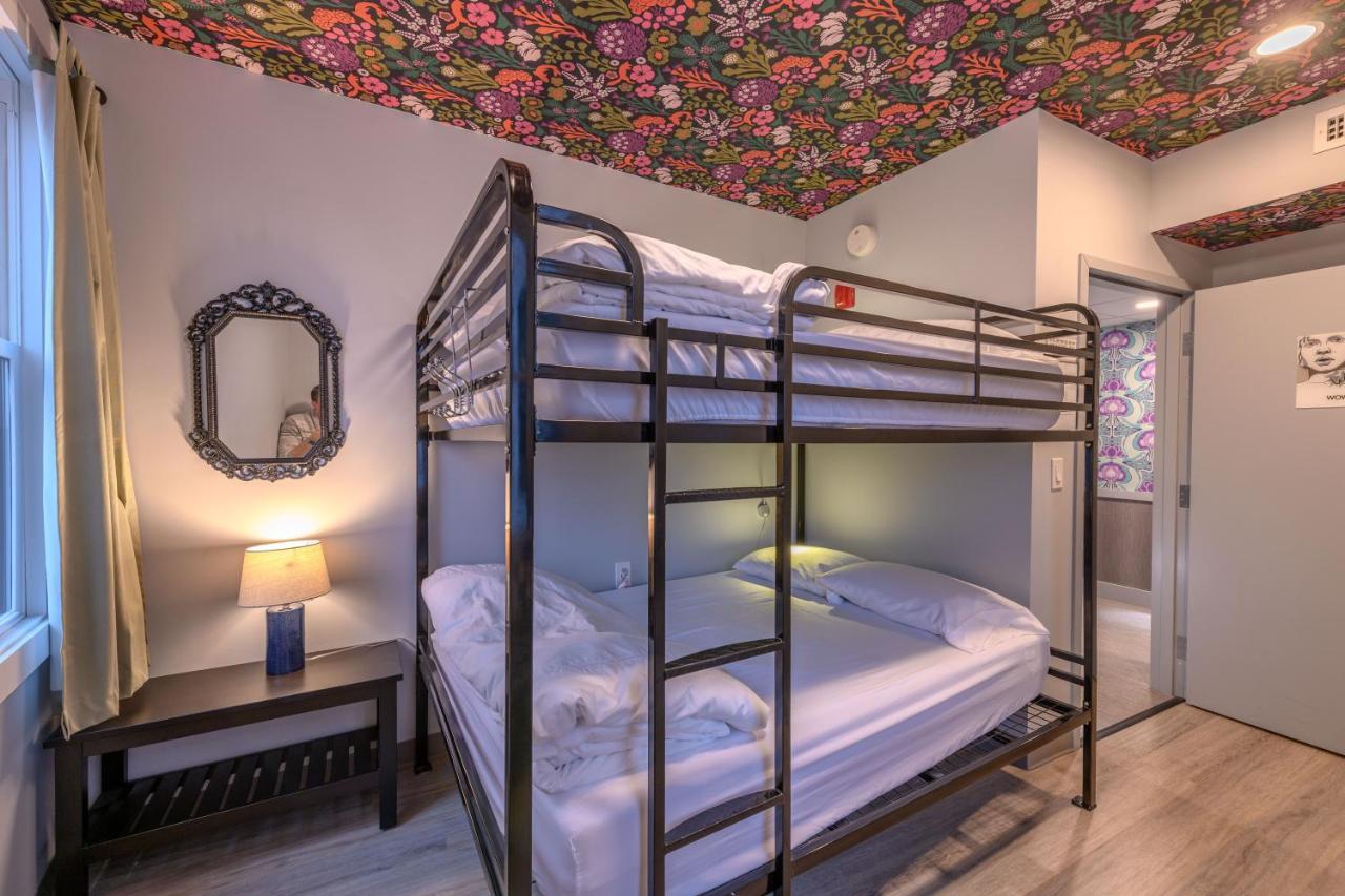 Black Elephant Hostel Портленд Екстер'єр фото