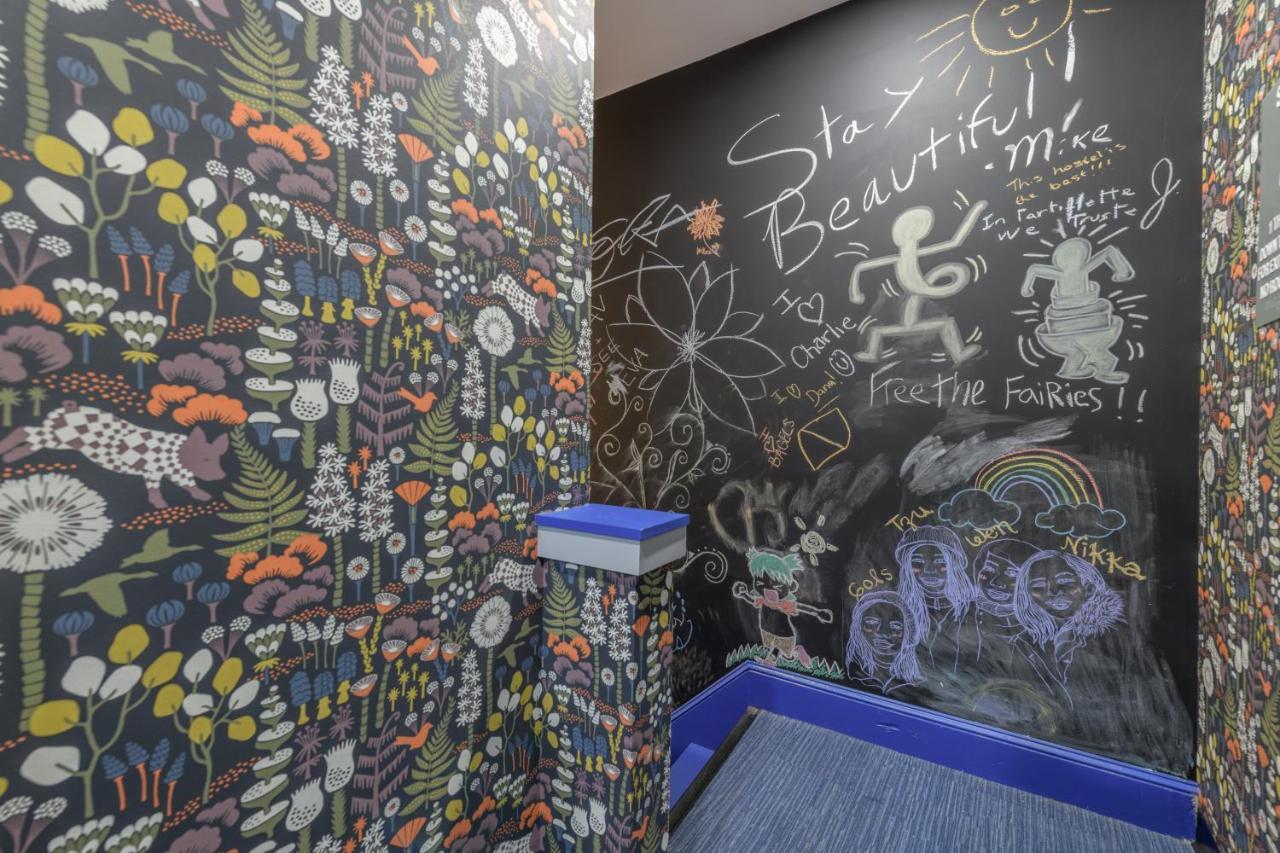 Black Elephant Hostel Портленд Екстер'єр фото