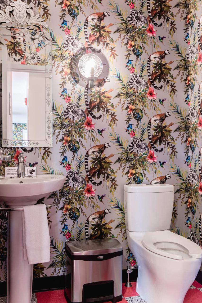 Black Elephant Hostel Портленд Екстер'єр фото