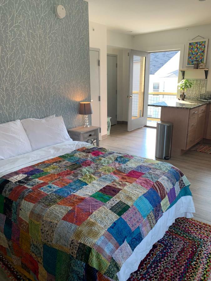 Black Elephant Hostel Портленд Екстер'єр фото